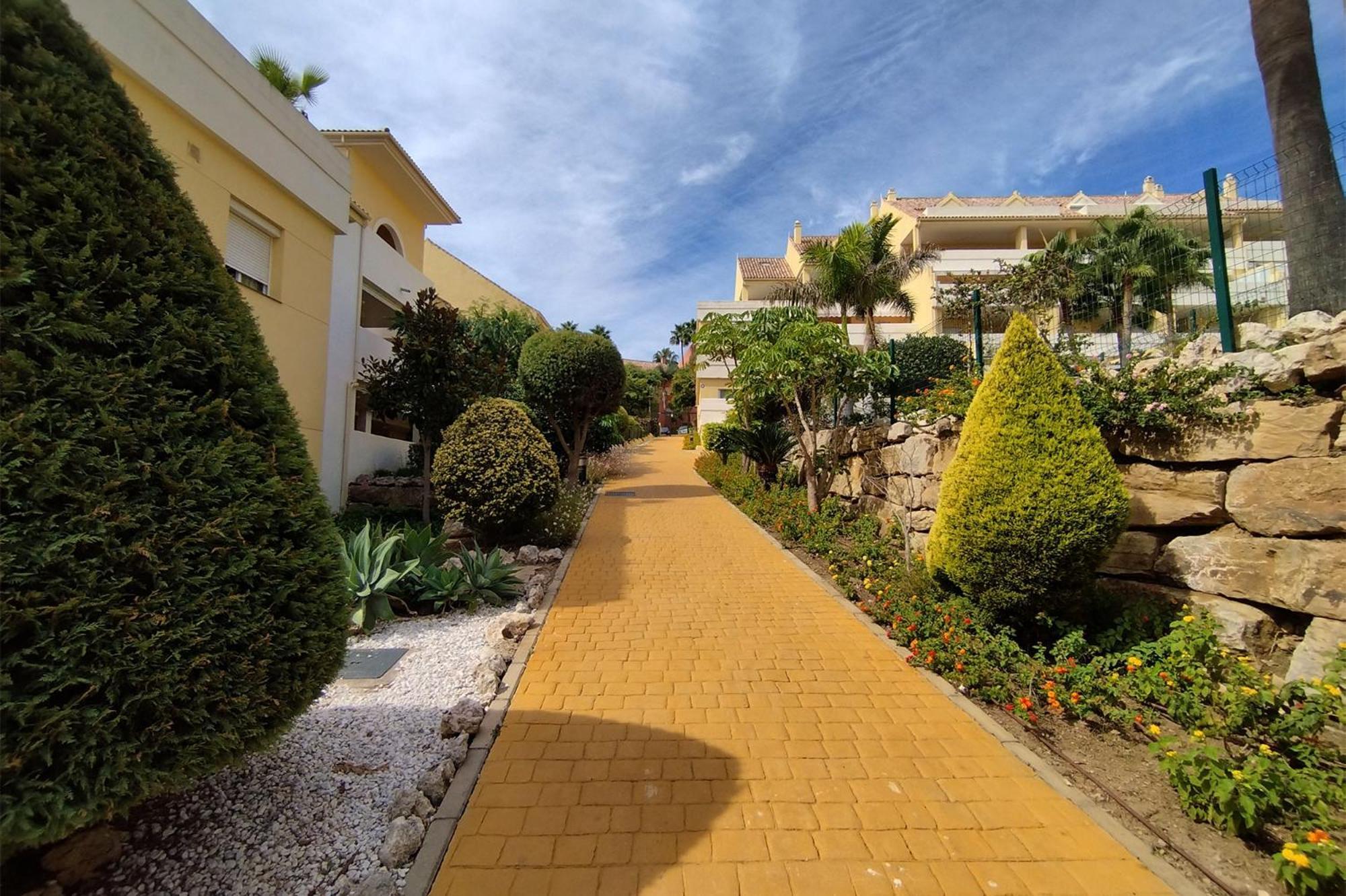 Puertosol 2 Apartment Estepona Ngoại thất bức ảnh