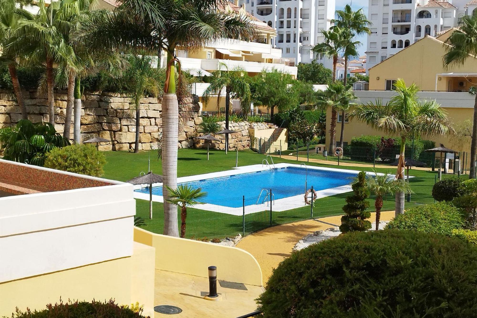 Puertosol 2 Apartment Estepona Ngoại thất bức ảnh