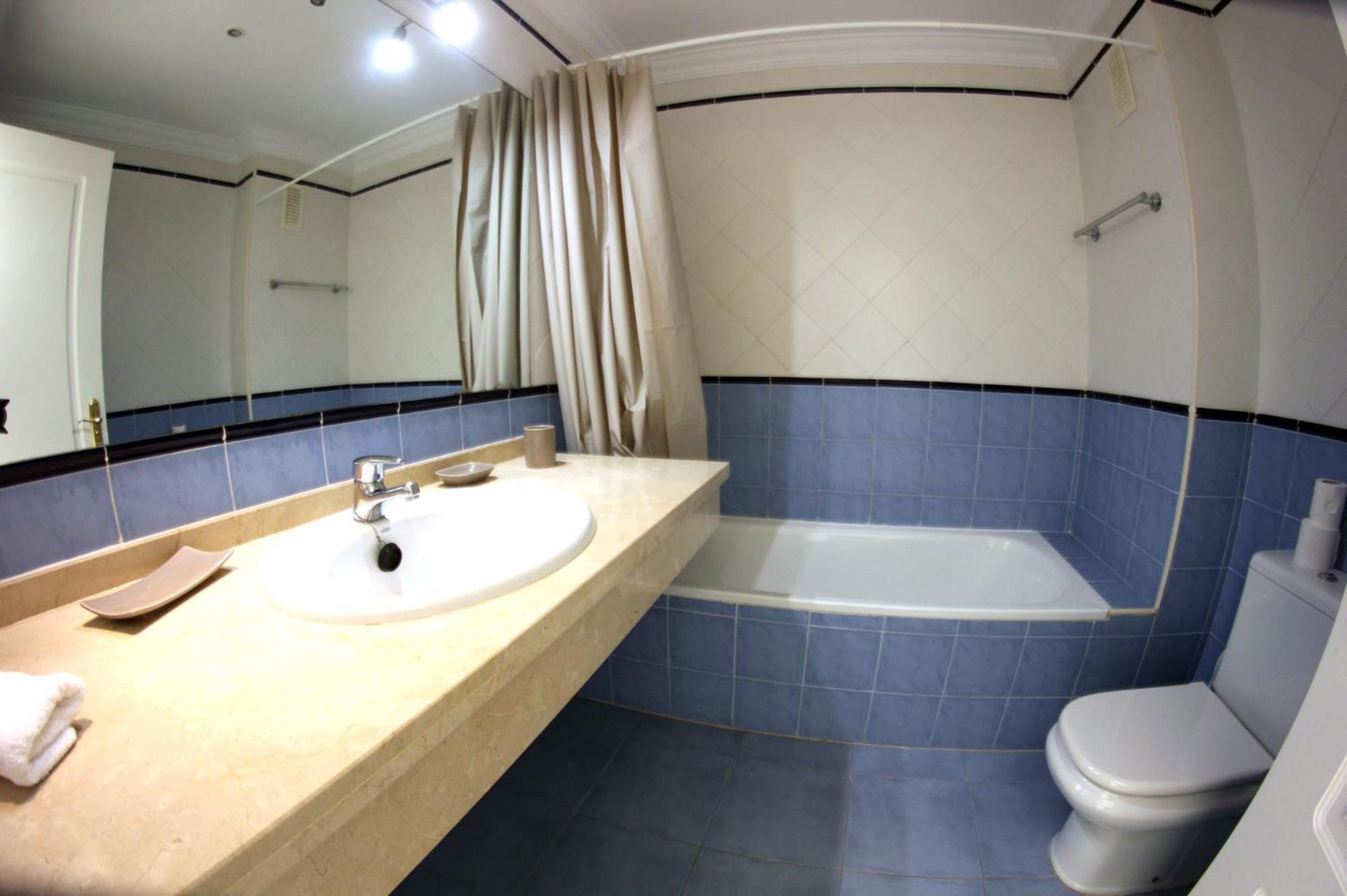 Puertosol 2 Apartment Estepona Ngoại thất bức ảnh