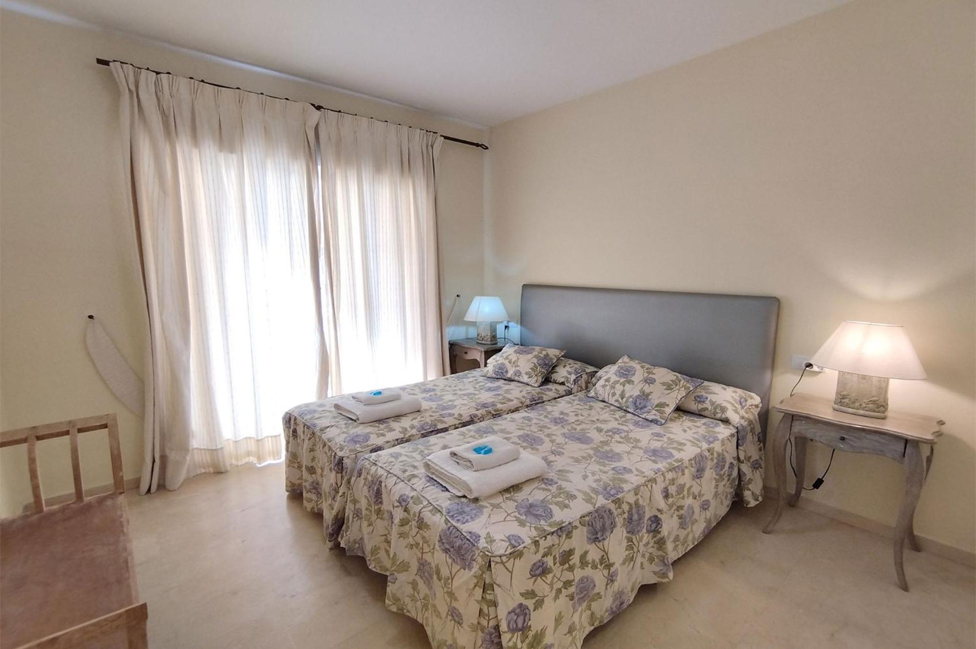Puertosol 2 Apartment Estepona Ngoại thất bức ảnh