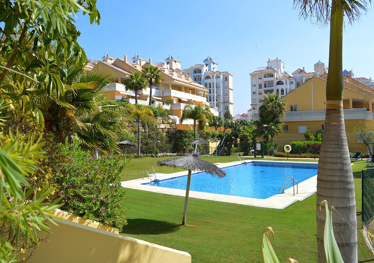 Puertosol 2 Apartment Estepona Ngoại thất bức ảnh
